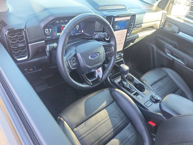 Used 2025 Ford Ranger Lariat w/ FX4 Off-Road Package AWD/4WD image 6