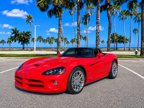 Used 2003 Dodge Viper SRT-10 RWD image 1