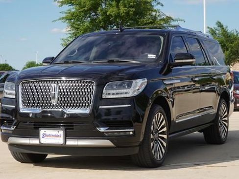 Used 2019 Lincoln Navigator L Reserve image 3