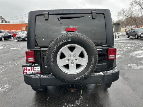 Used 2018 Jeep Wrangler Unlimited Sport S image 7