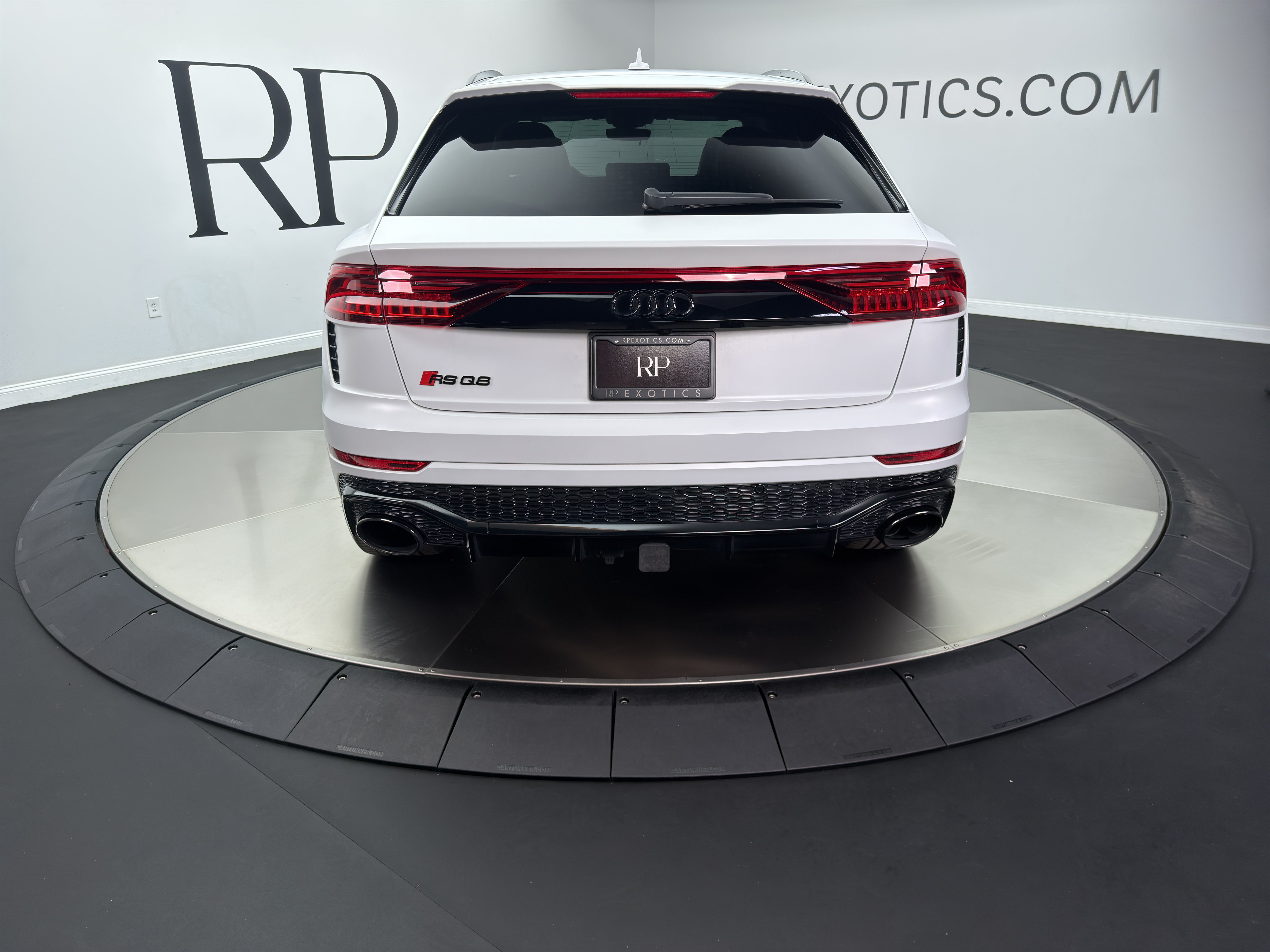 Used 2024 Audi RS Q8 AWD/4WD image 5