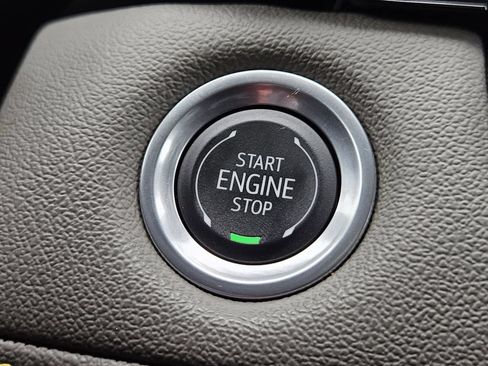 Used 2024 Chevrolet Colorado ZR2 w/ Technology Package AWD/4WD image 22