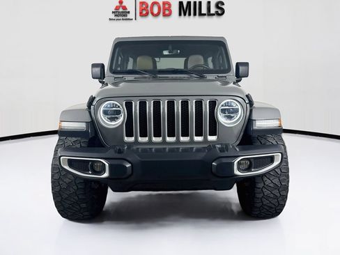 Used 2020 Jeep Wrangler Unlimited Sahara AWD/4WD image 2
