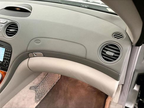 Used 2007 Mercedes-Benz SL 550 image 15