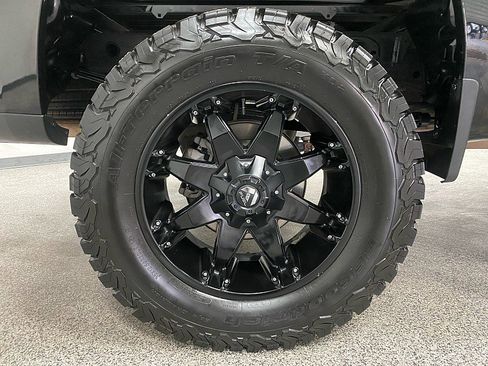 Used 2020 Chevrolet Silverado 1500 LT w/ All-Star Edition image 25