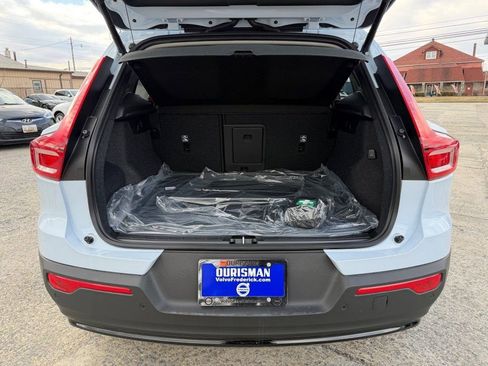 New 2026 Volvo XC40 B5 Plus w/ Protection Package Premier image 15
