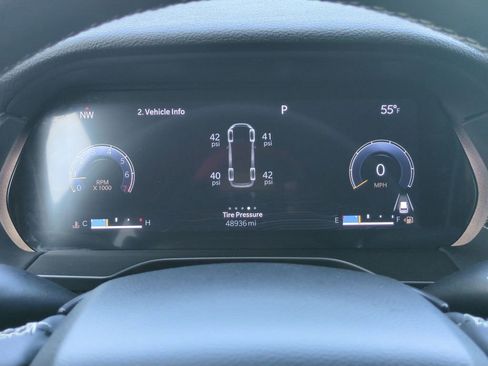 Used 2023 Jeep Grand Cherokee L Laredo image 20