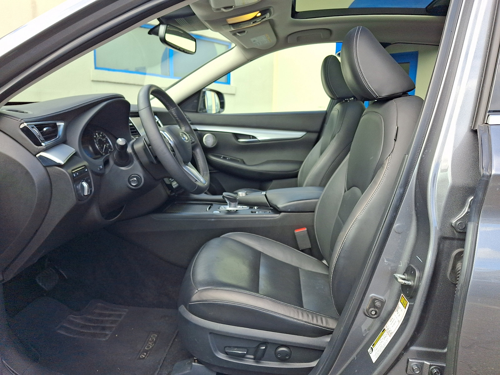 Used 2019 INFINITI QX50 Essential w/ Premium Heat Package AWD/4WD image 13