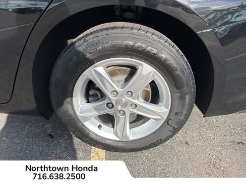 Used 2022 Chevrolet Malibu LS image 12
