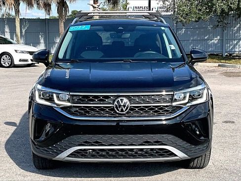 Certified 2022 Volkswagen Taos SEL image 10