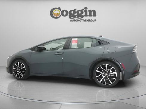 New 2026 Toyota Prius Plug-In Hybrid image 8