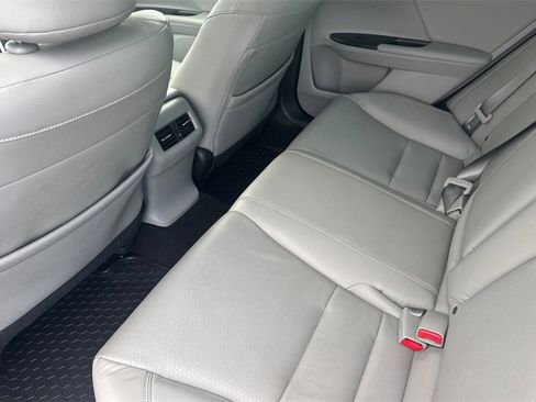 Used 2015 Honda Accord EX-L image 14