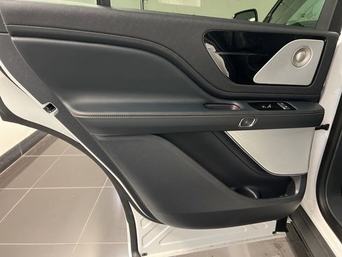 New 2026 Lincoln Aviator Reserve image 36