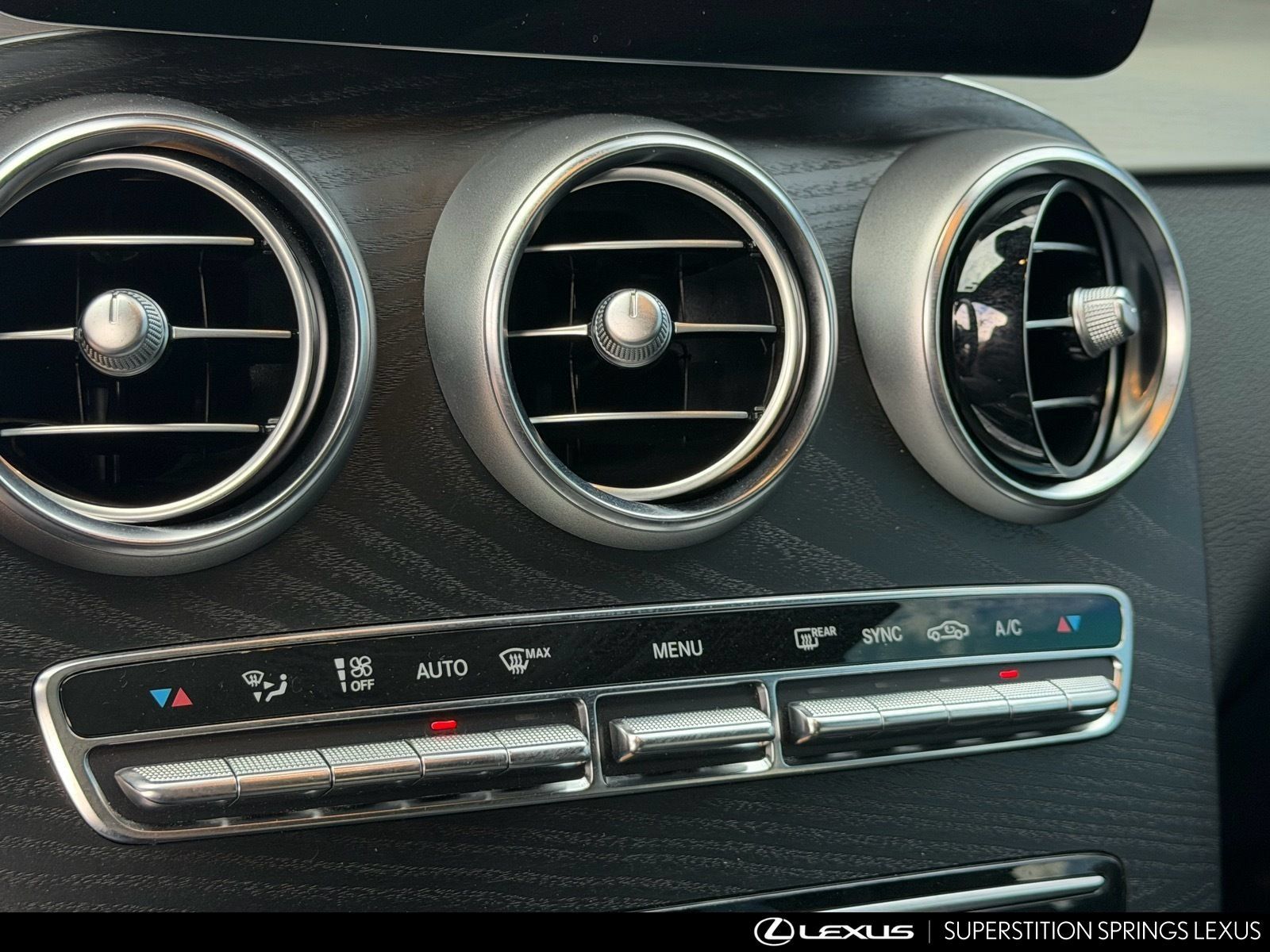 Used 2022 Mercedes-Benz GLC 300 4MATIC image 29
