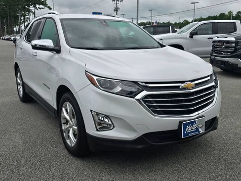 Certified 2021 Chevrolet Equinox Premier w/ LPO, Cargo Package FWD image 7