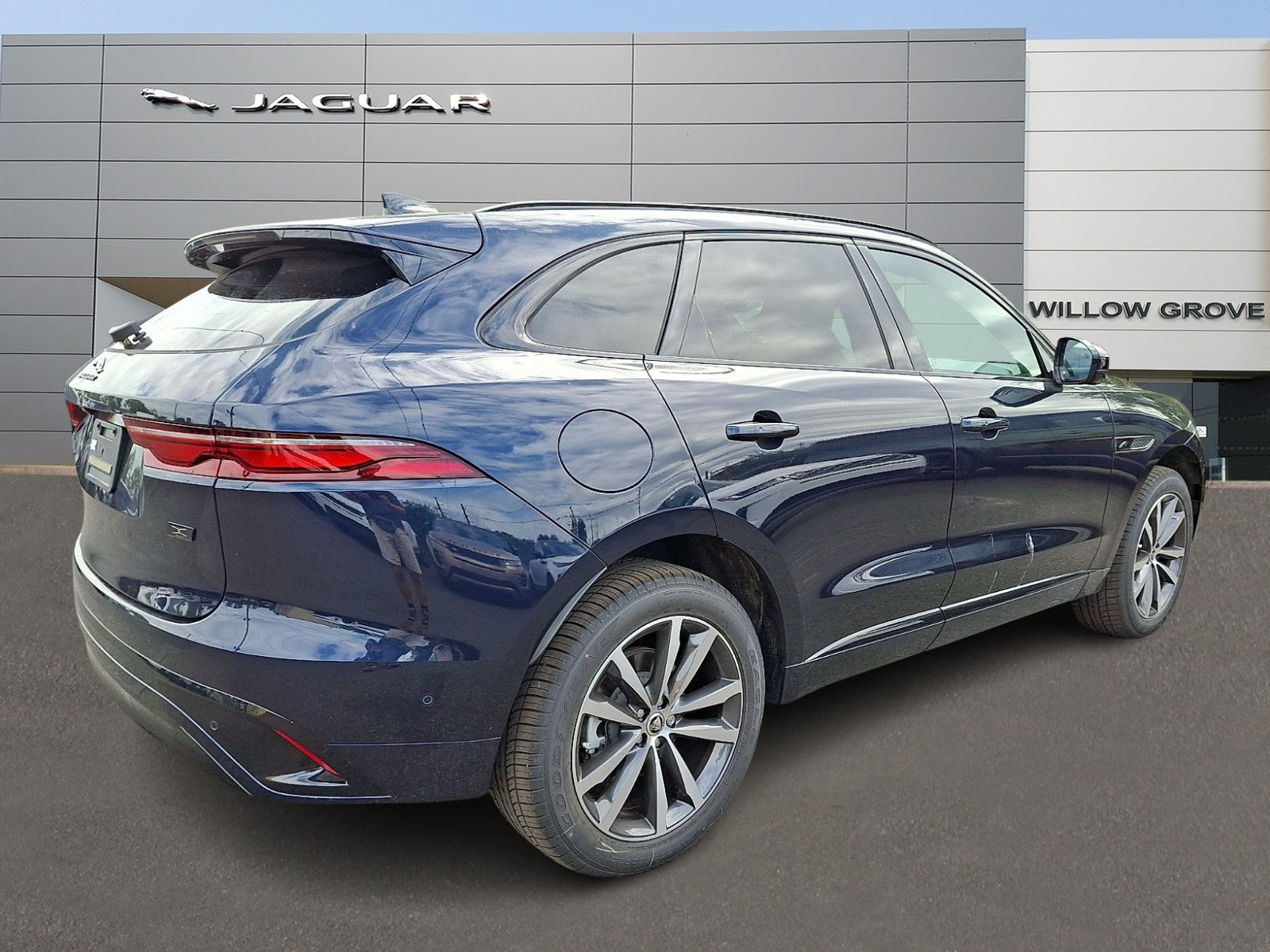 New 2026 Jaguar F-PACE R-Dynamic S AWD/4WD image 2
