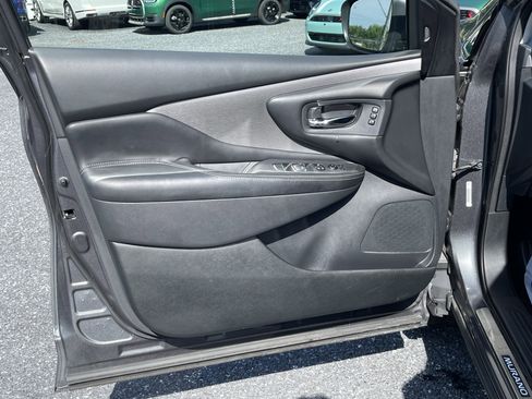 Used 2019 Nissan Murano SL w/ SL Technology Package AWD/4WD image 10