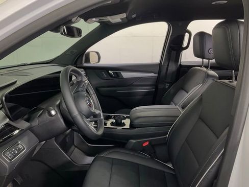 Used 2025 Buick Enclave Preferred image 27