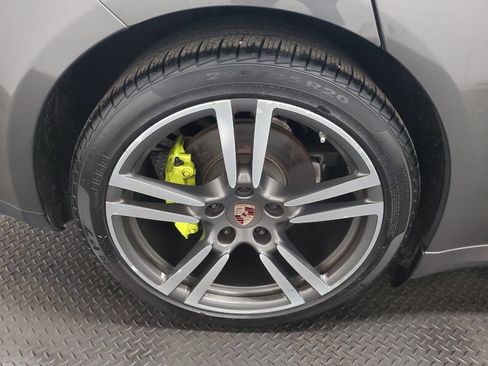 Used 2014 Porsche Panamera S image 19