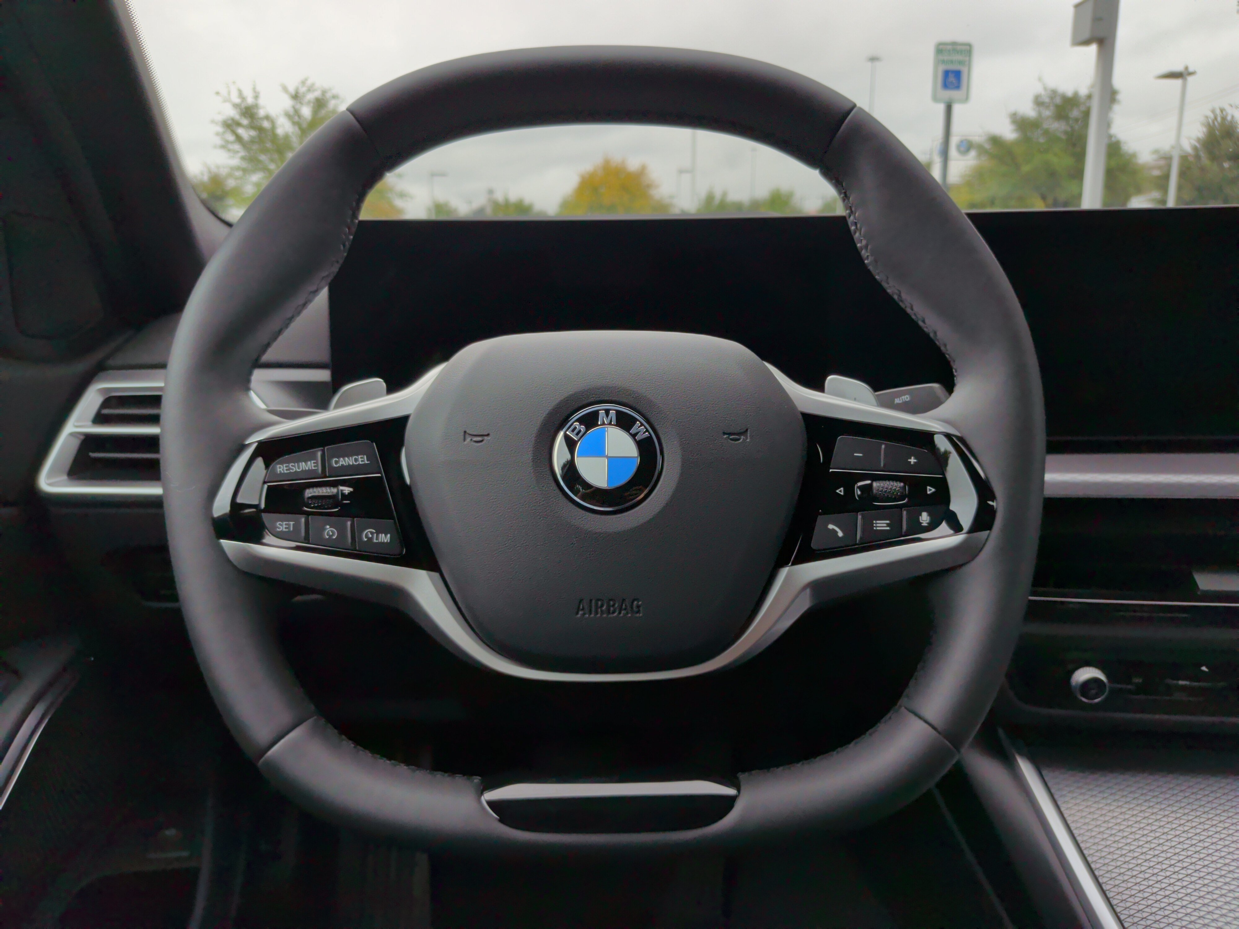 Certified 2025 BMW 330i xDrive Sedan AWD/4WD image 22