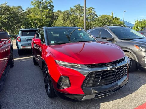 Used 2022 Chevrolet Blazer RS w/ LPO, Cargo Package FWD image 3