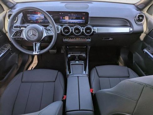 New 2026 Mercedes-Benz GLB 250 image 14