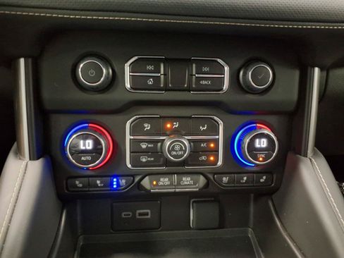 Used 2023 Chevrolet Tahoe Premier RWD image 25