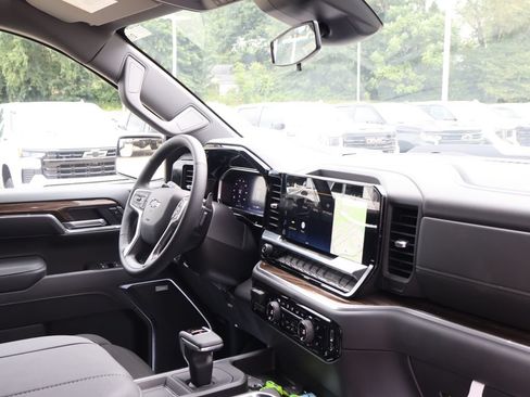 New 2026 Chevrolet Silverado 1500 LT Trail Boss w/ Convenience Package II AWD/4WD image 41