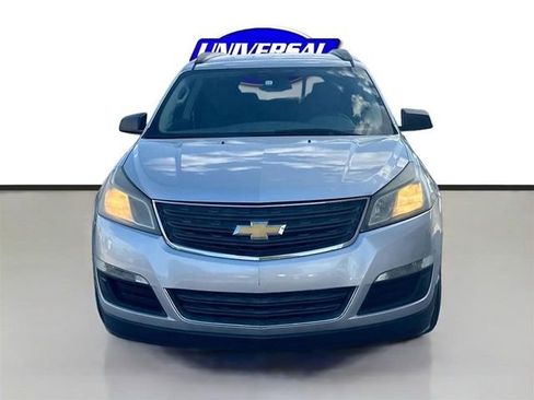 Used 2016 Chevrolet Traverse LS FWD image 3