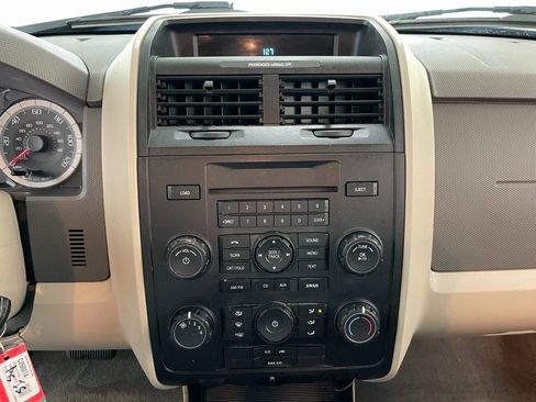 Used 2009 Ford Escape XLS image 23