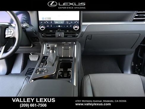 Certified 2025 Lexus GX 550 w/ Accessory Package (Z1) AWD/4WD image 8