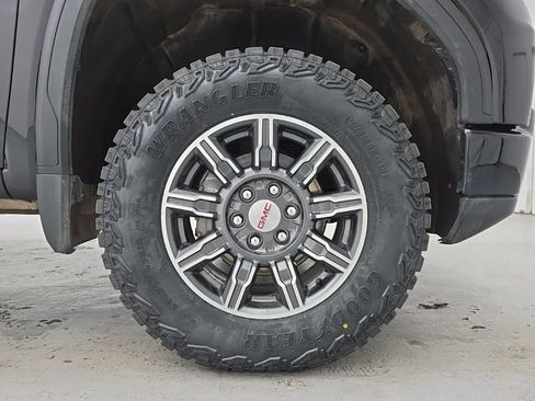 Used 2025 GMC Sierra 1500 AT4 AWD/4WD image 19