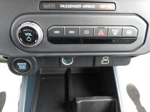 New 2025 Ford Maverick XLT w/ Black Appearance Package image 14