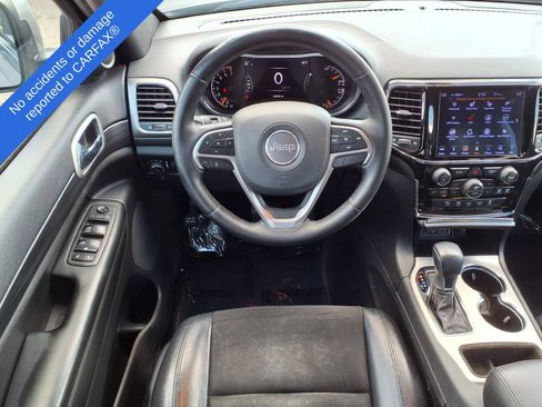 Used 2019 Jeep Grand Cherokee Altitude AWD/4WD image 13