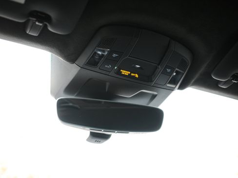 Used 2025 Porsche 911 GT3 image 30