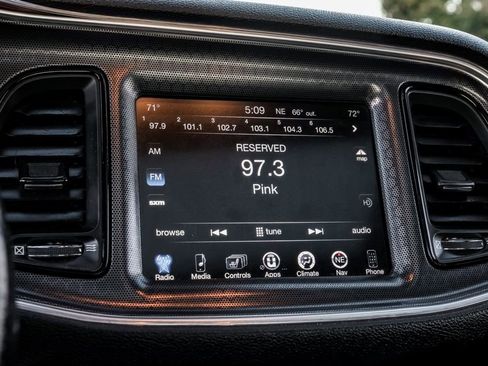 Used 2015 Dodge Challenger SRT w/ Technology Group image 31