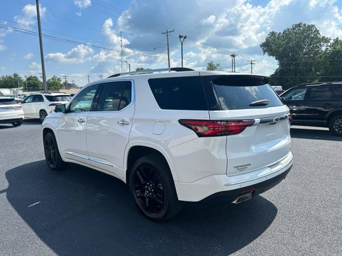 Used 2022 Chevrolet Traverse Premier w/ LPO, Floor Liner Package FWD image 7