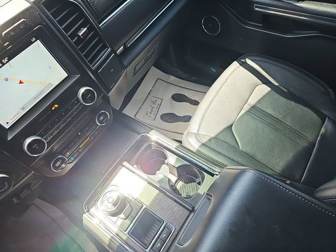 Used 2019 Ford Expedition Limited w/ Texas Edition Package image 30