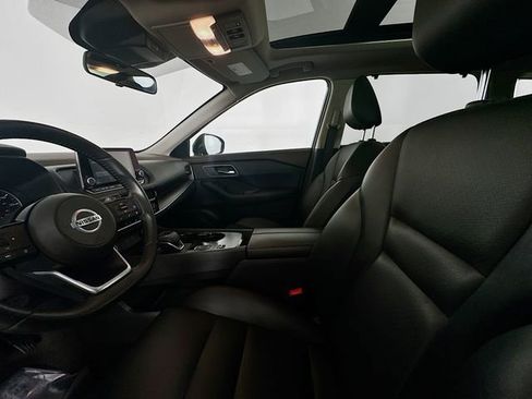 Used 2021 Nissan Rogue SV w/ Premium Package image 20