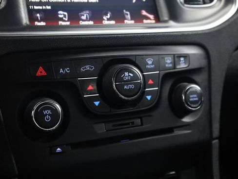 Used 2014 Dodge Charger SXT Plus image 17