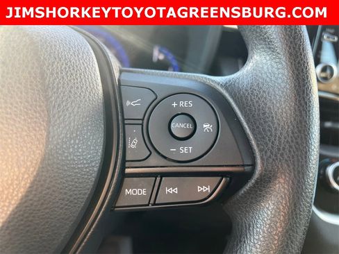 Used 2021 Toyota Corolla LE image 21