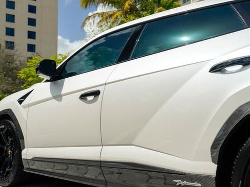 Used 2023 Lamborghini Urus Performante image 19