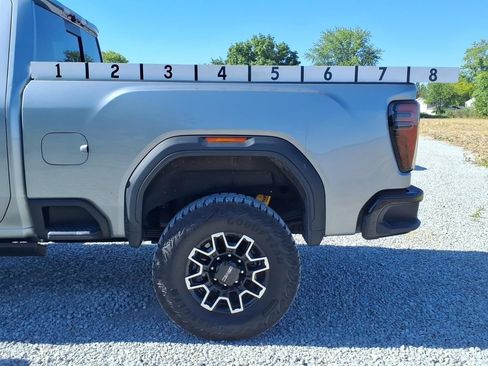 Used 2025 GMC Sierra 2500 AT4X AWD/4WD image 19