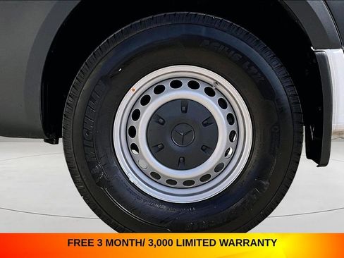 Used 2024 Mercedes-Benz Sprinter 2500 w/ Acoustic Package image 27