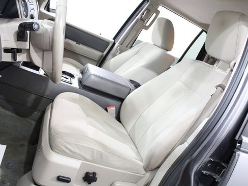 Used 2011 Ford Expedition XL w/ 101A Rapid Spec Order Code AWD/4WD image 11