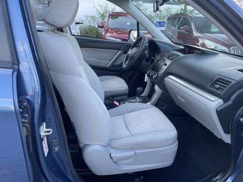 Used 2014 Subaru Forester 2.5i Premium w/ All-Weather Package AWD/4WD image 29