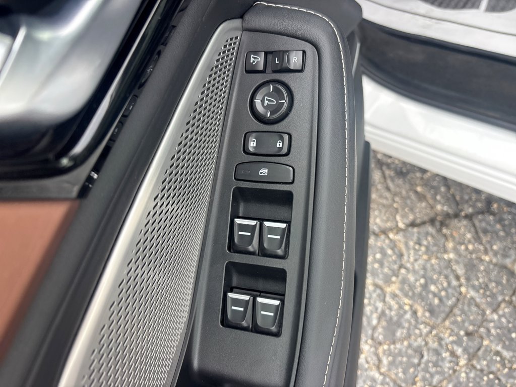 Used 2022 Acura MDX w/ Technology Package AWD/4WD image 26