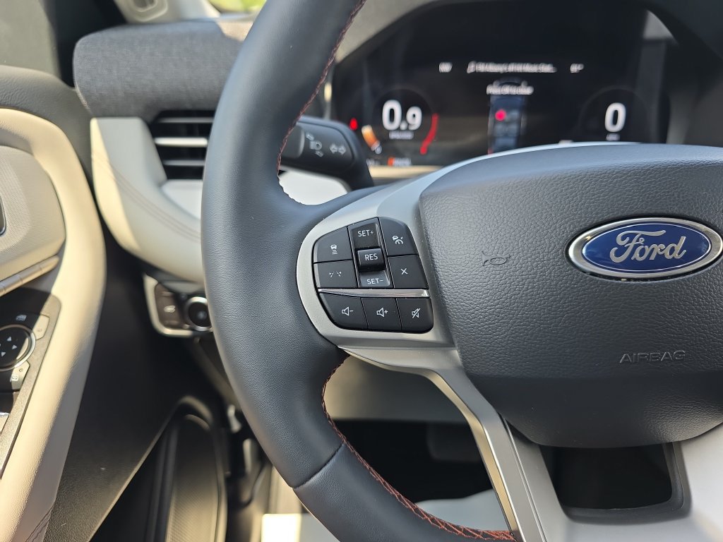 New 2026 Ford Explorer Active w/ Active Comfort Package RWD image 21