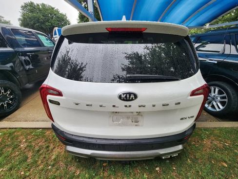 Used 2020 Kia Telluride EX w/ Towing Package FWD image 5