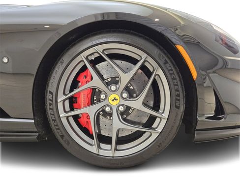 Used 2020 Ferrari 812 Superfast image 8